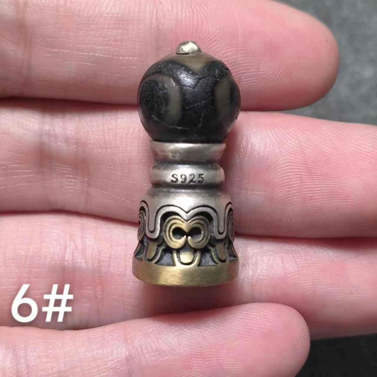 thumb
