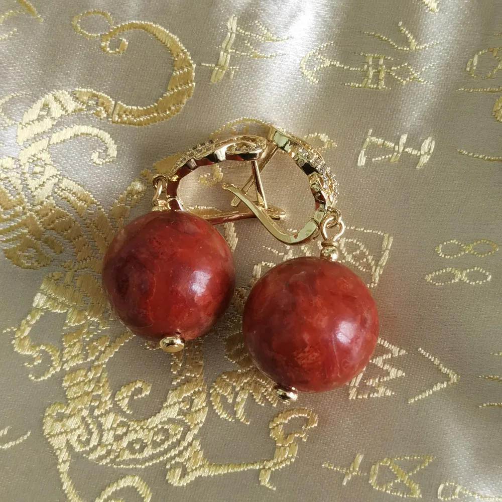 

Серьги-подвески MTC·STAR Real с настоящим красным круглым кораллом 20 мм и фианитами Z14397