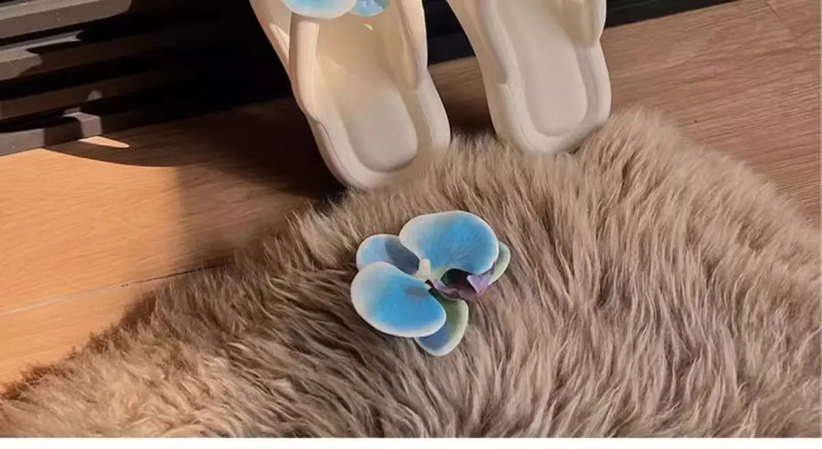 2026 Süße Sommer-Schmetterlingsorchideen-Slipper Elegante Damen-Sandalen für den Strand Rutschfeste Urlaubs-Damenschuhe Strand-Flip-Flops – Detail 7