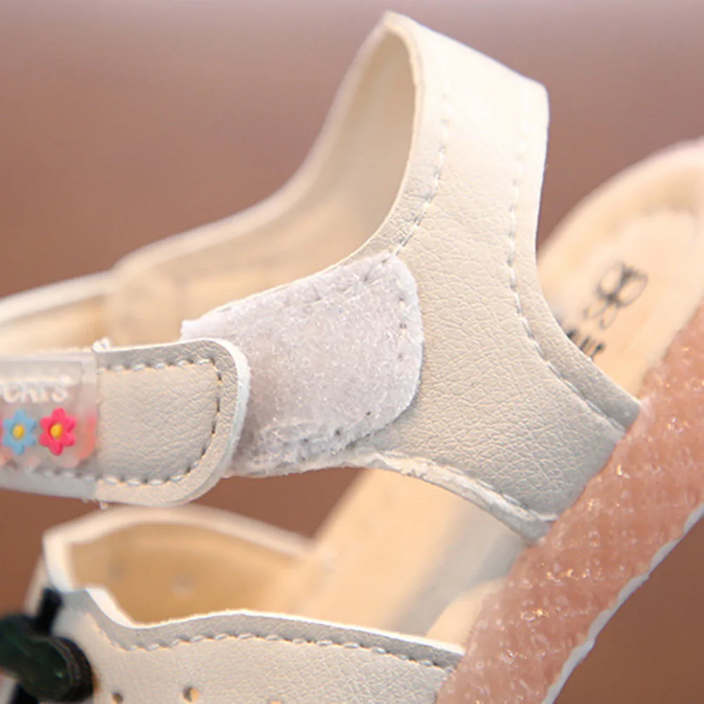 1 par crianças sandálias de verão padrão cereja sapatos de fundo macio para meninas da criança respirável resistente ao desgaste sandálias da menina do bebê