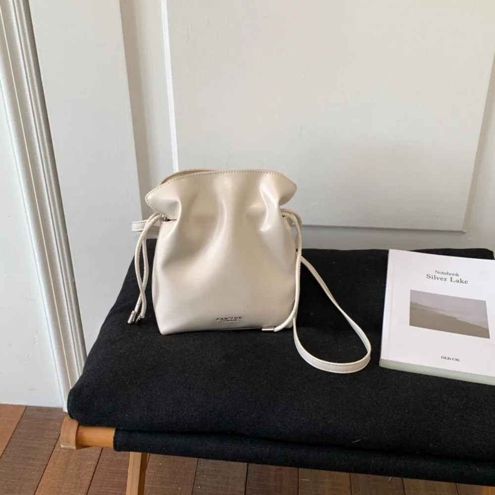 

Luxury Cloud Drawstring Bucket Bag PU Leather Solid Color Crossbody Bag Soft Lightweight Mini Shoulder Bag Women