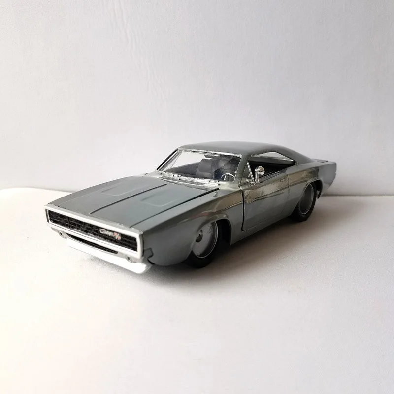 JADA Schaal 1:24 Legering Oplader 1968 Metaal Geborsteld Spier Auto Diecast Miniatuur Speelgoedauto Simulatie Klassiek Model Souvenir Display