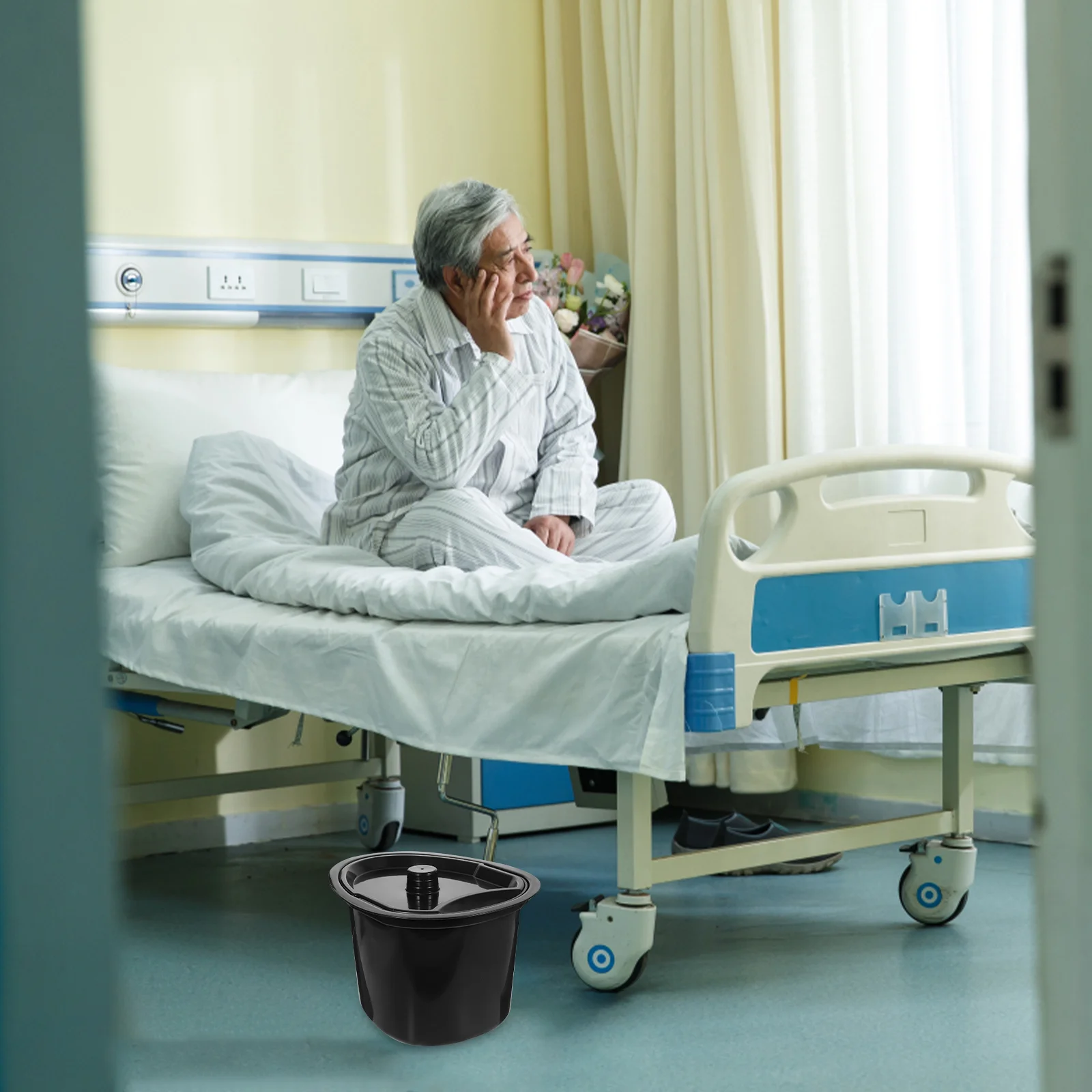 

Bedpan Plastic Spittoon with Lid Portable Toilet Chamber Pot Bowl Bathroom Must Haves Potty Kids Elderly