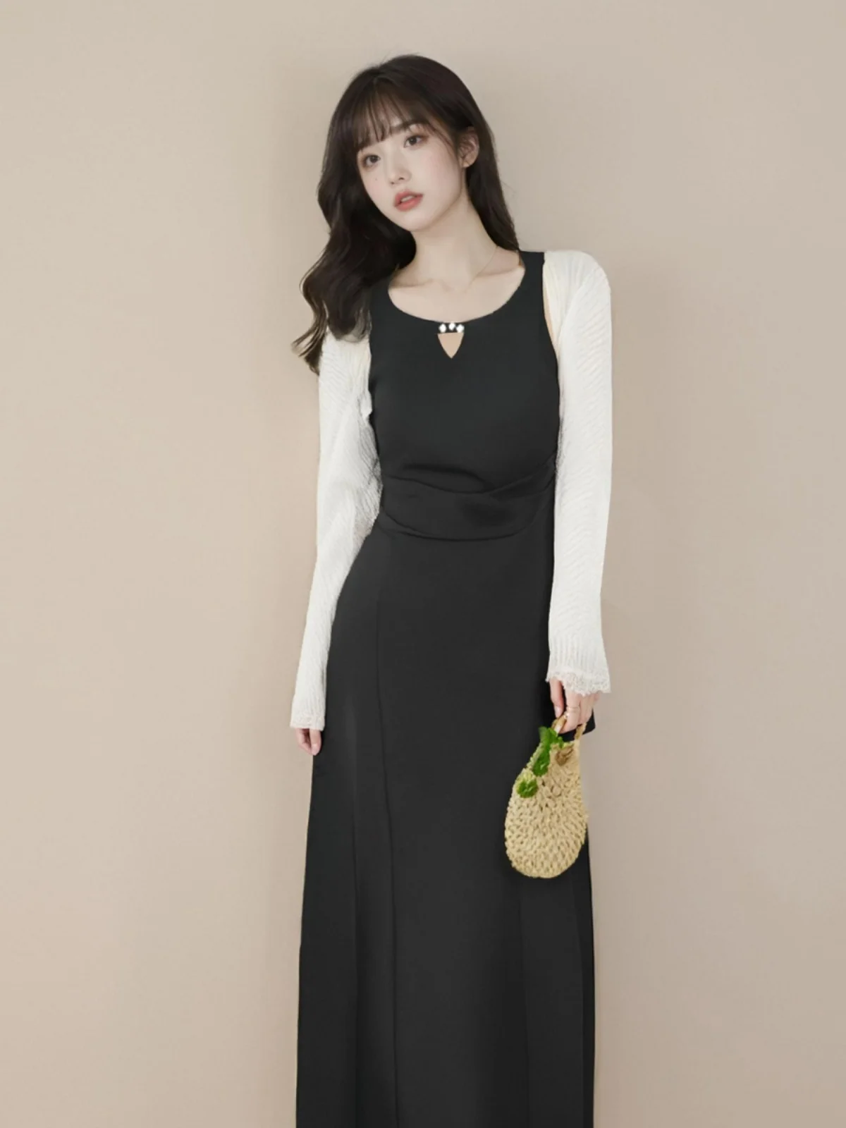 

Elegant Slimming Fashionable Strap Dress Two-Piece Set Spring New Style Pure Desire Hollow out Neckline Dress Long Sleeve
