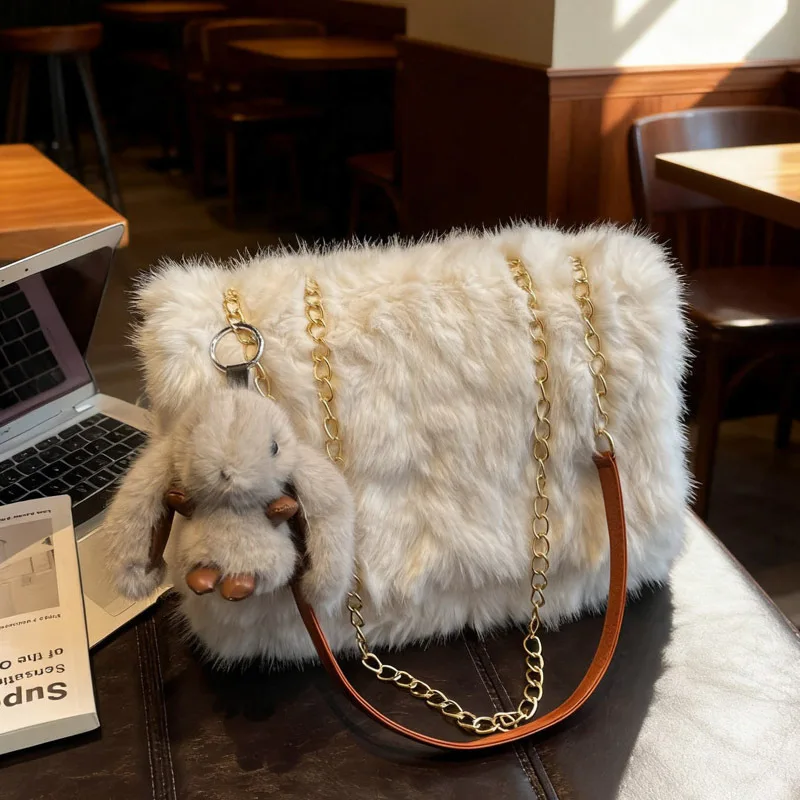 

New Winter Textue and Versatile Crossbody Bags for Women Large Capacity Fluffy Shoulder Bags Fashion Simple Soft Messenger Bags