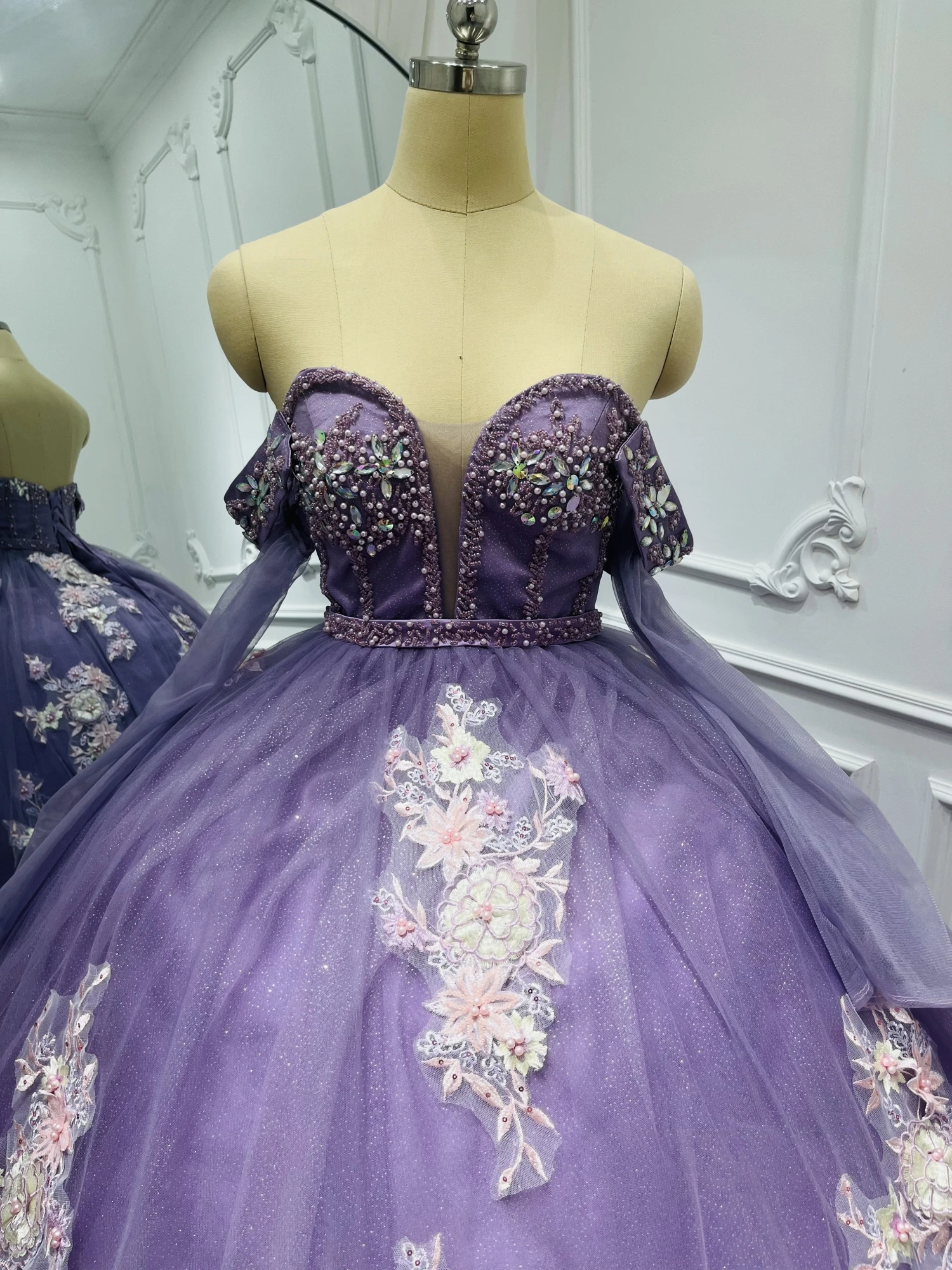 Customized Real Picture Lilac Sweet 14 15 Year Girl Quinceanera Dress With Detachable Sleeve Crystal Flower Women Prom Party