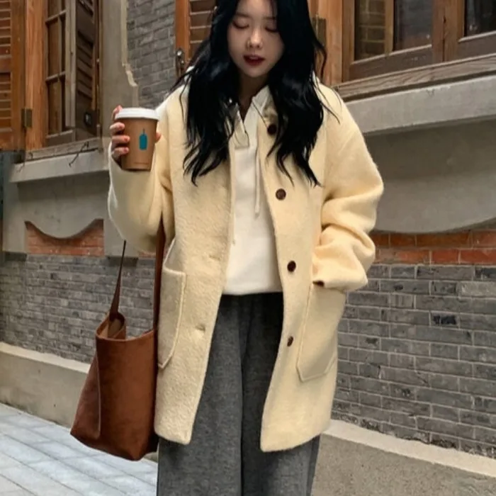 

Women's Woolen Coat Chic Winter Versatile Gentle Retro Loose Simple Turn-down Collar Single-button Long Sve Mid-length