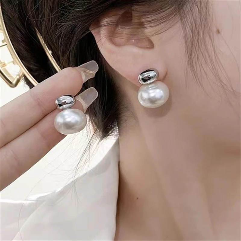 kshmir Metal oval imitation pearl earrings, simple and elegant, light luxury, high-end, new fashion ladies jewelry earrings