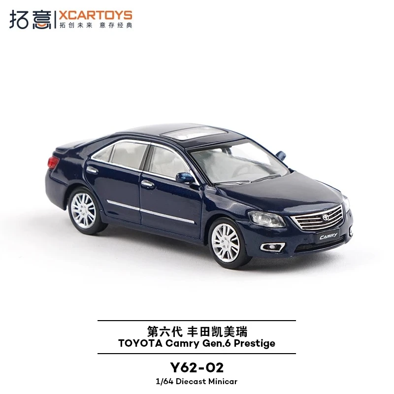 

Xcartoys 1:64 Y62-02 Dark Blue Alloy Die-castcar Model Toy Vehicles Miniatures Collectibles Adult Collection Children's Gift.