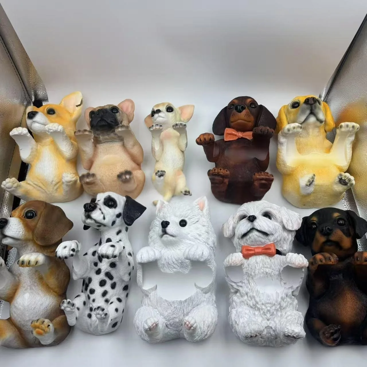 Resin Dog Toilet Paper Holder Decorative Space Saving Wall Mount Tissue Dispenser Easy Installation Multifunctional