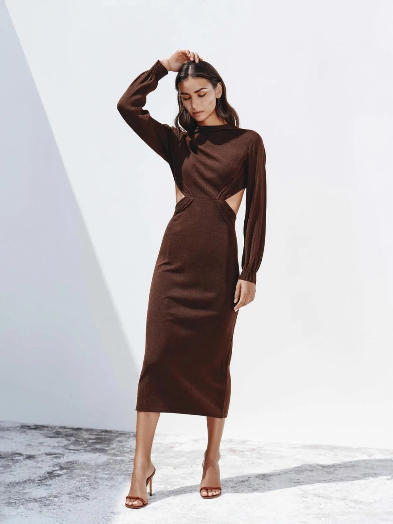 فستان ميدي برقبة على شكل حرف V وأكمام طويلة أنيق للخريف والصيف للنساء فستان بوتيك أنيق بنمط ناضج