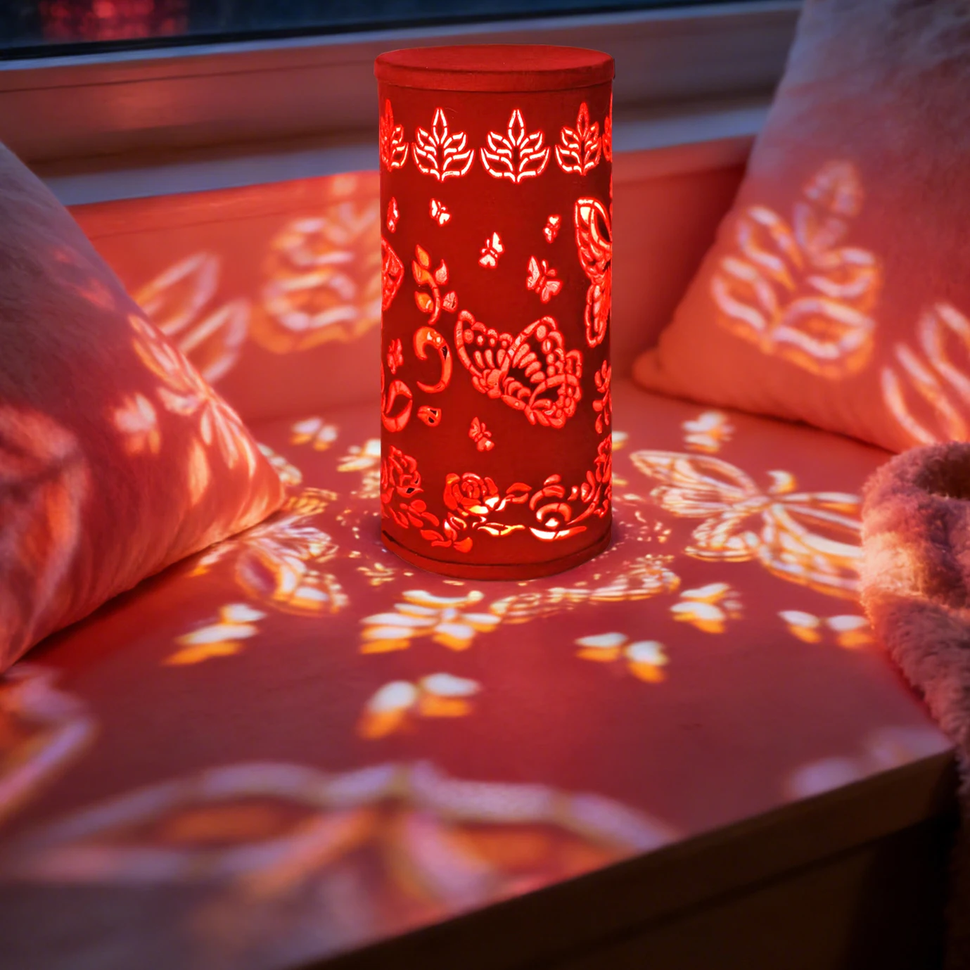 

1 шт. настольная лампа с цветочной атмосферой «красная бабочка» и USB-кабелем, небольшой ночник, подходит для гостиной, уютного дома и т. д.