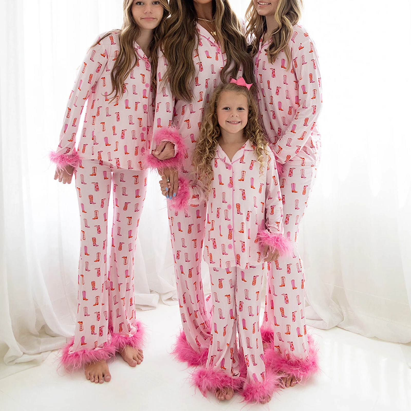 Mommy and Me Christmas Pajamas Pink Christmas Feather Pajama Set Matching Xmas Pjs for Mother Daughter Sleepwear