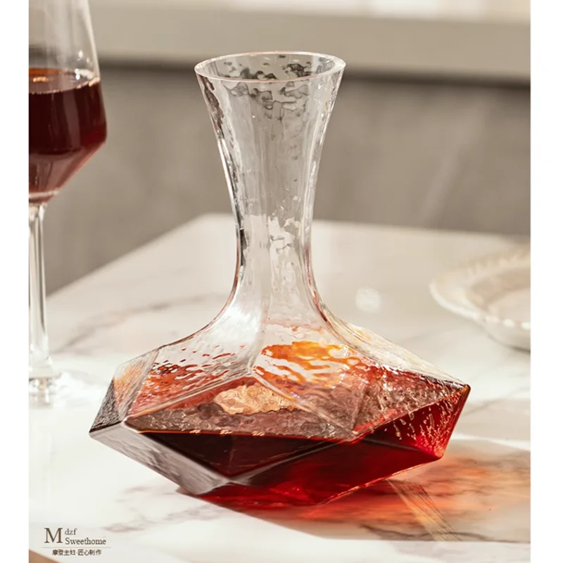 Crystal Geometric Shaped Sobering Device Luxury European Style Red Wine Pot Lead Free Glass Decanter