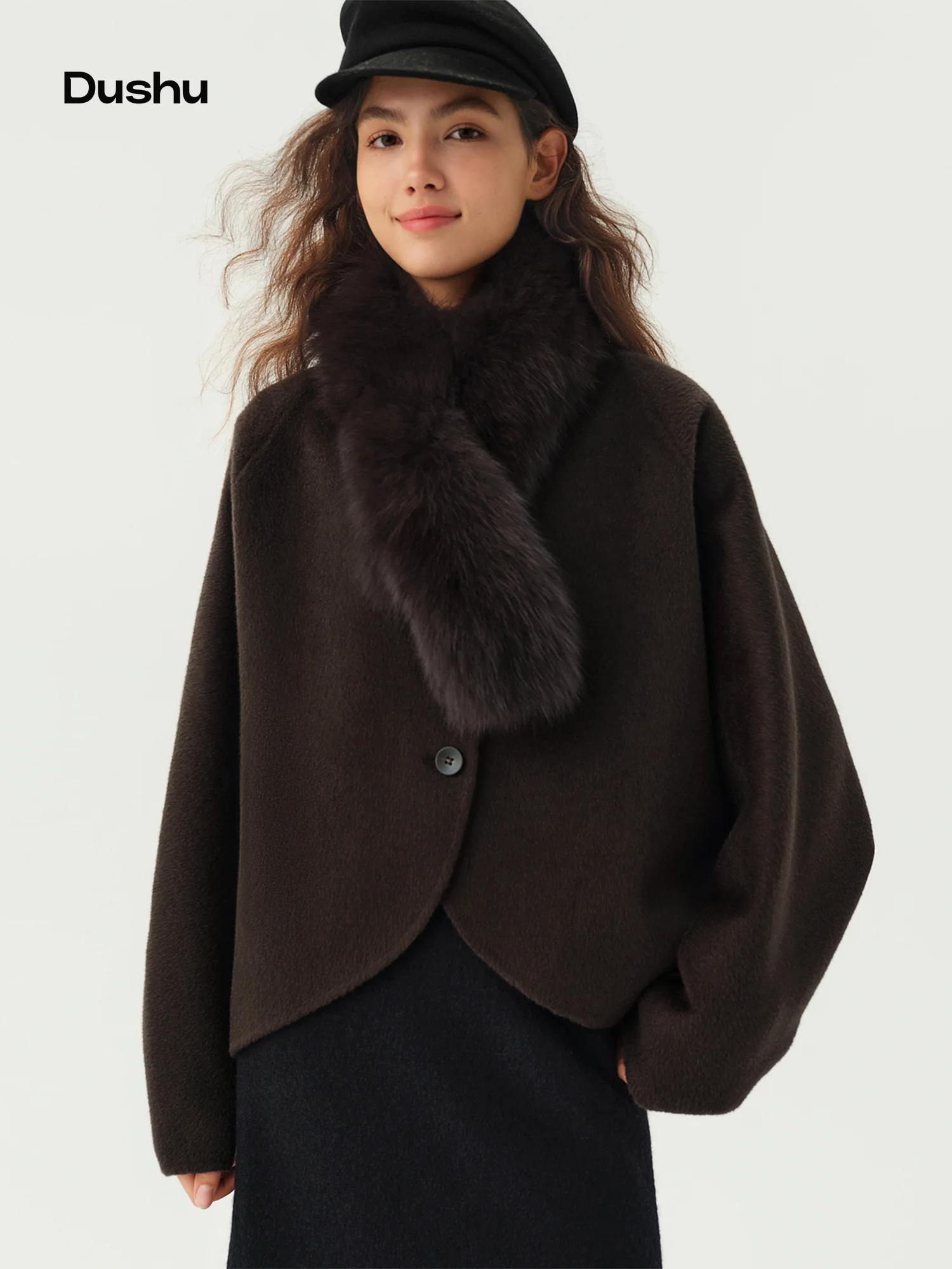 DUSHU Short Wool Coat  Fox Fur Collar and Camel Hair Women Warm Single Breasted Elegant Temperament Winter Batwing Sleeve