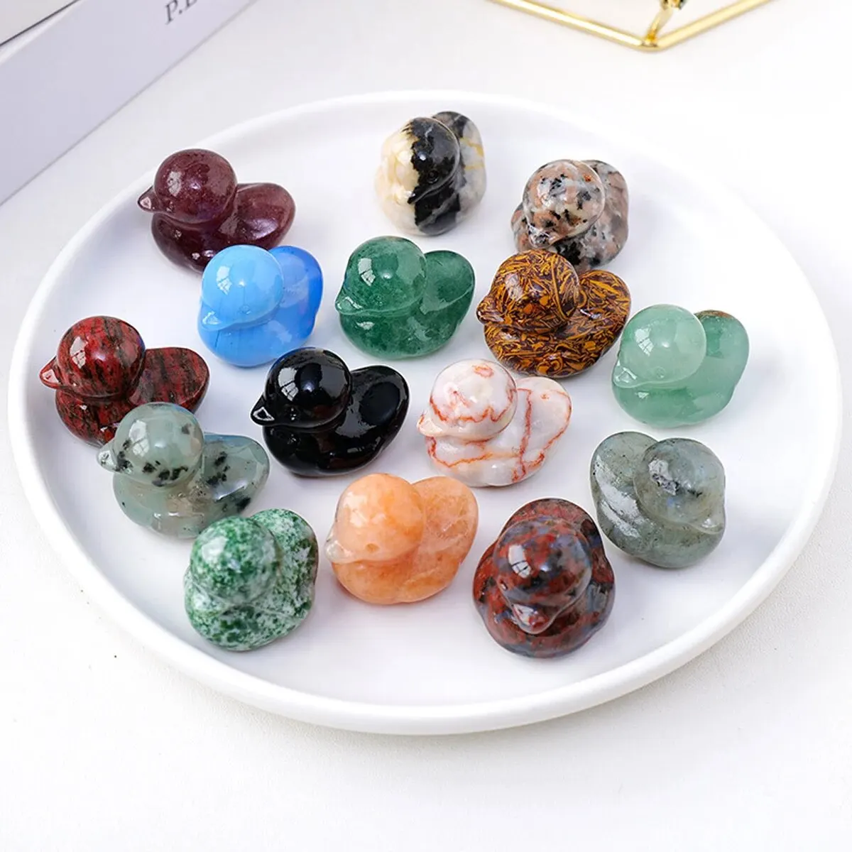 1pc Natural Crystal Stone Duck Hand Carved Ornaments, Crystal Original Stone Animal Ornaments
