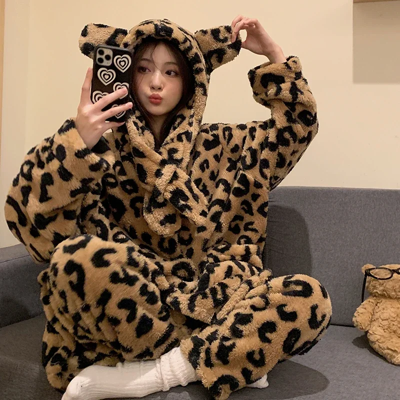 New Style Cartoon Bear Women Pajamas Adult Sleepwear Winter Thicken Night-robe Coral Velvet Leopard Pijama Soft Warm Loungewear