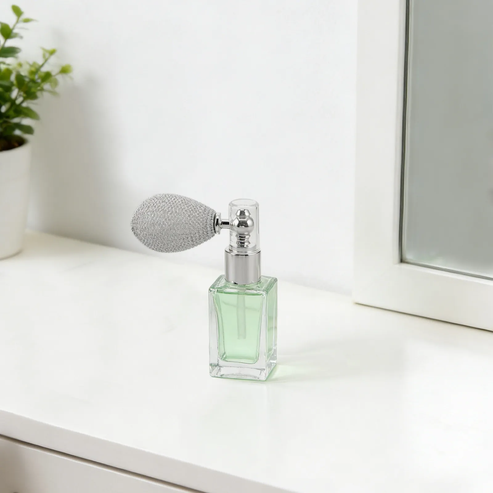 4Pcs Spray Perfume Bottles Mini Glass Rectangular Atomizer Travel Refillable Perfume Sprayer Precision Mist Small Glass Spray