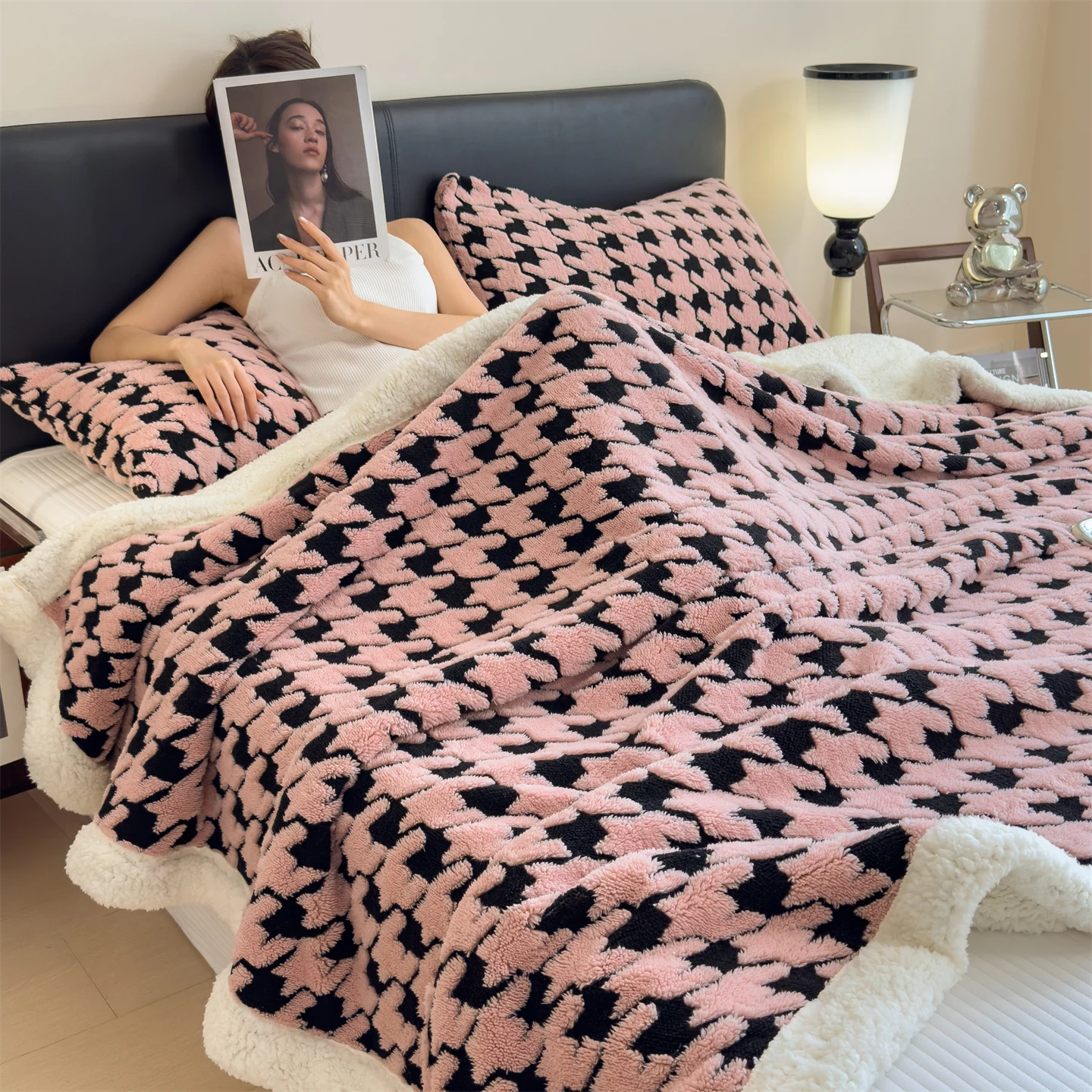 Houndstooth Double Layer Fleece Blanket for Bed Thicken Plush Warm Autumn Winter Blanket Soft Comfortable Imitation Wool Blanket