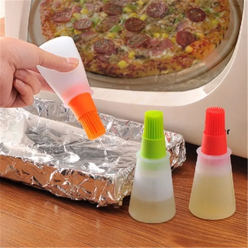 Barbecue Oil Brush Oil Dispenser with Brush High Temperature Resistant Silicone Seasoning Bottle Brush Kitchen Baking Gadgets