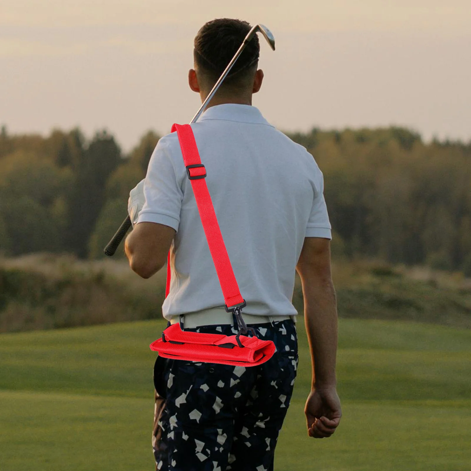 

Waterproof Golf Carrying Bag Portable Lightweight Large Capacity Adjustable Strap for Clubs Storage Travel Driving Range Use