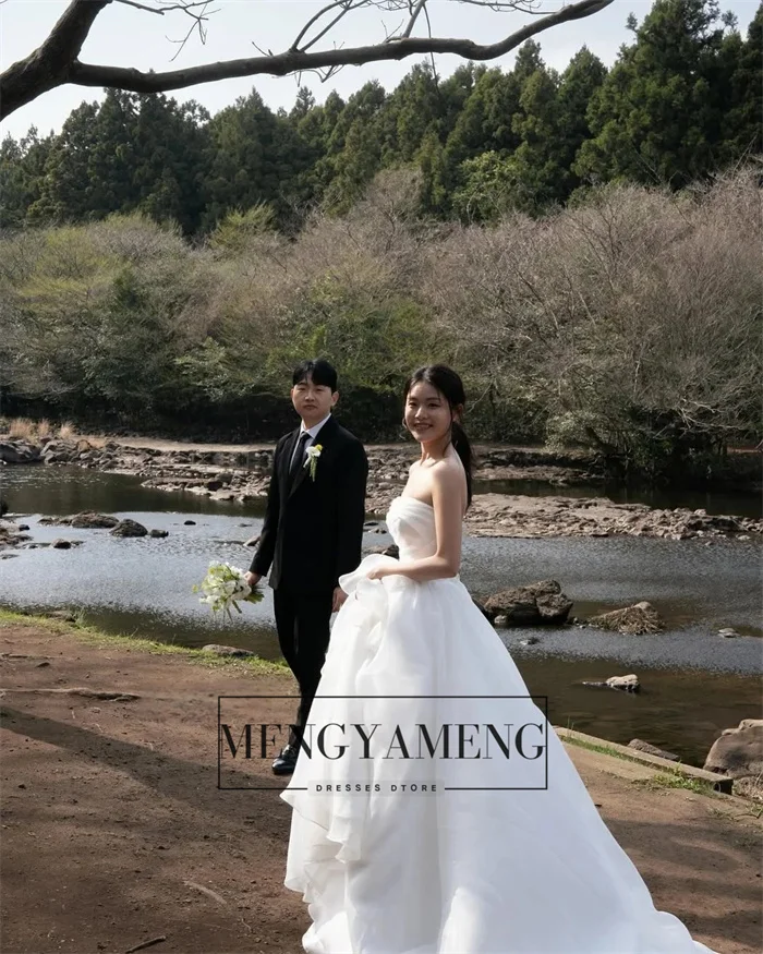 ZHUISHU 심플한 스트랩리스 한국 공주 웨딩드레스 웨딩드레스 오간자 아이보리 민소매 주름 맞춤 예쁜 신부 드레스