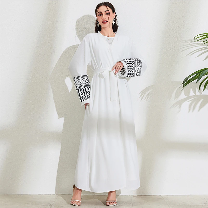 2024 New Chic Casual Open Kimono Abaya For Muslim Women Shalwar Kameez Jalabiya Embroidery Long Sleeve Embroidery Moroccan Robe