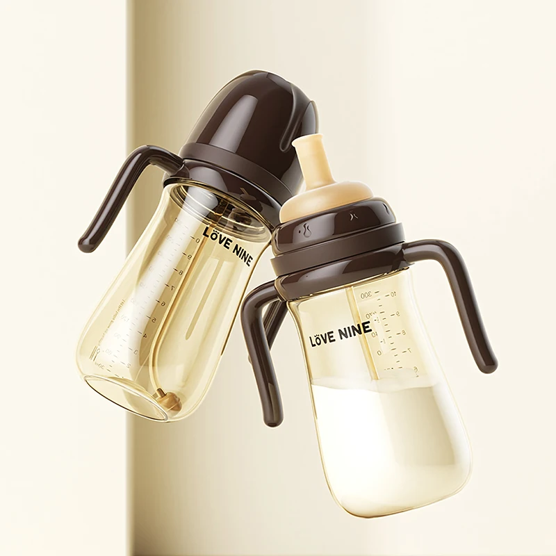 

Baby Sippy Cup 300 ml , Soft Valved Spout, Spill-Resistant, 6+ Months