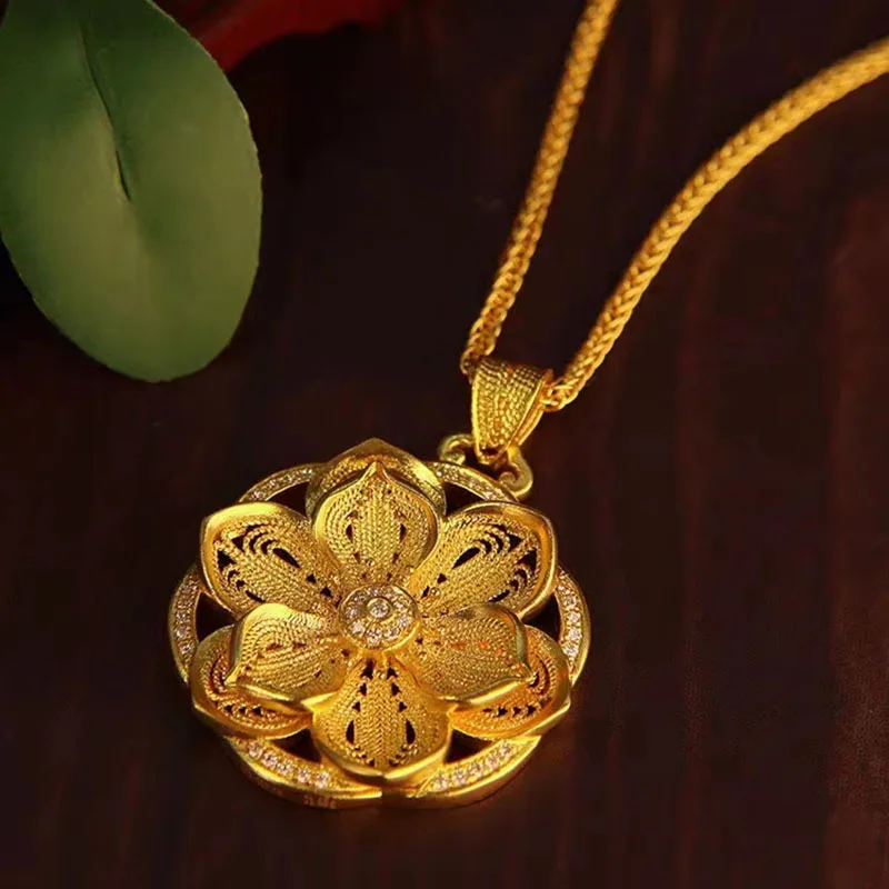 

Women's 24K Gold AU999 Filigree Hollow Lotus Pendant | Titanium-edged with glow-in-the-dark stamen, vibrant for events