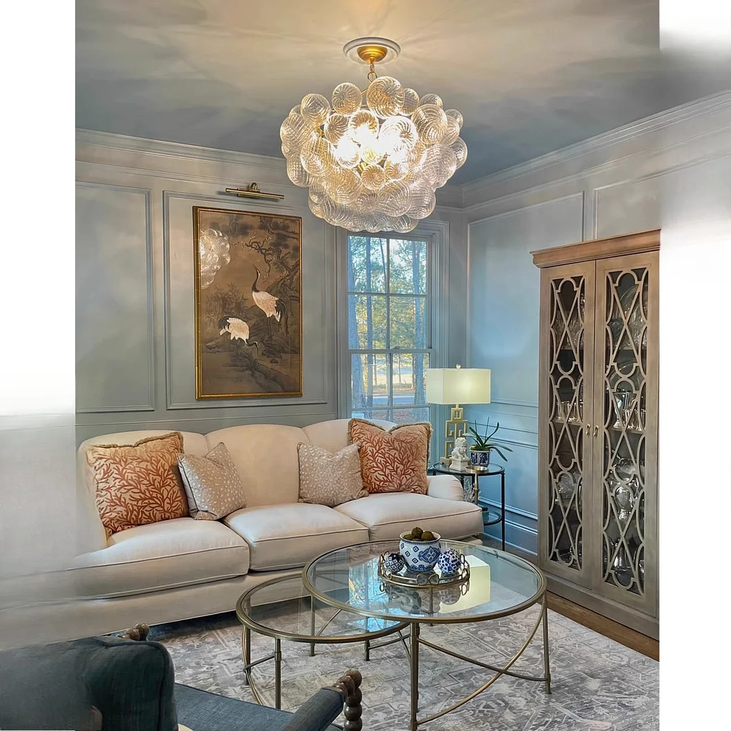 American retro villa living room empty dining room, cloakroom master bedroom whirlpool glass bubble ball chandelier