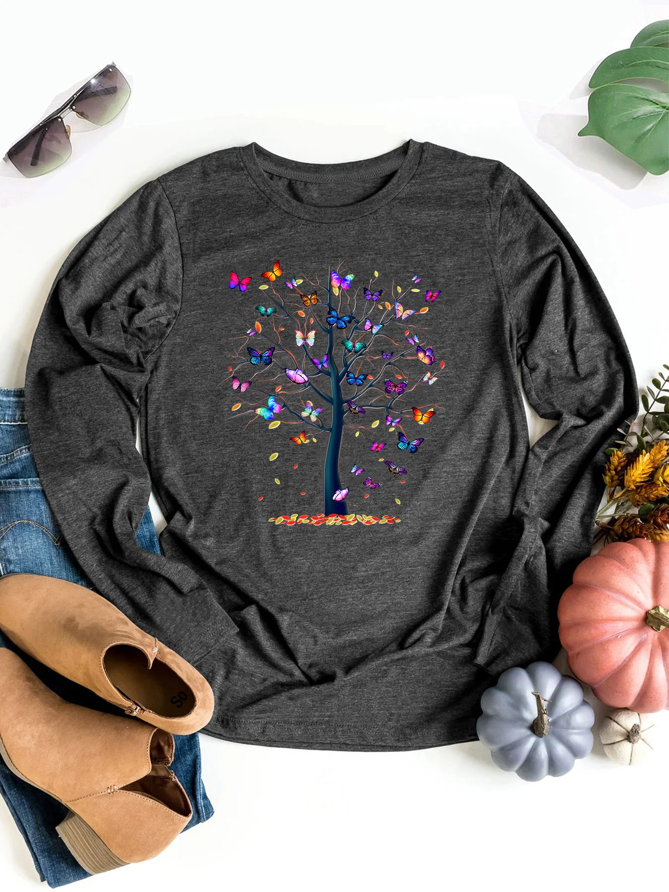 Plus-Size Women\'s Autumn/Winter Long Sleeve T-Shirt, Beautiful Colorful Butterfly Tree Print, Retro Neutral Casual Style, Round