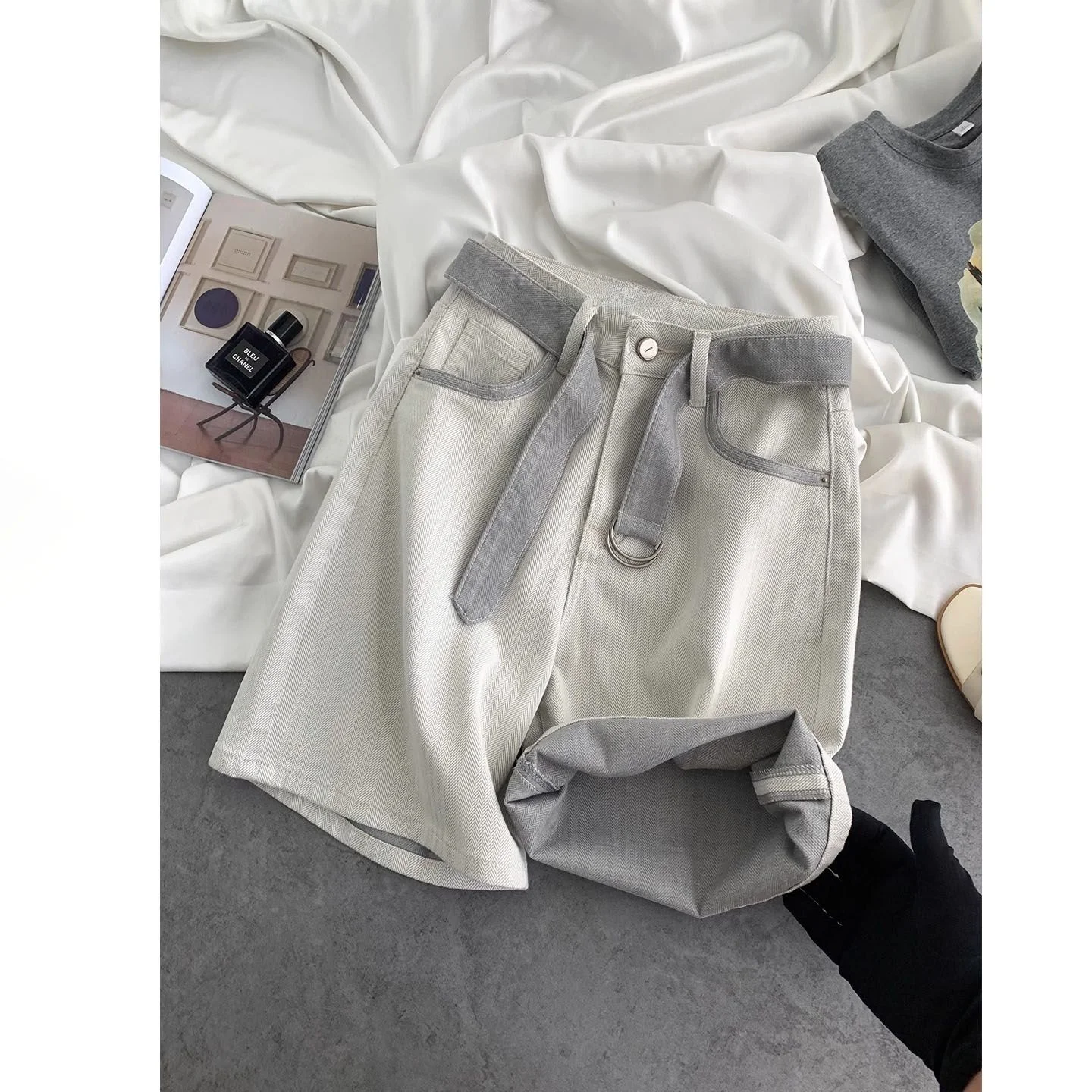 

High Waist ey White Slim A-Line Casual Wide Leg Five-Point Denim orts Women's 2026 New Sle Mid-Length Jeans orts