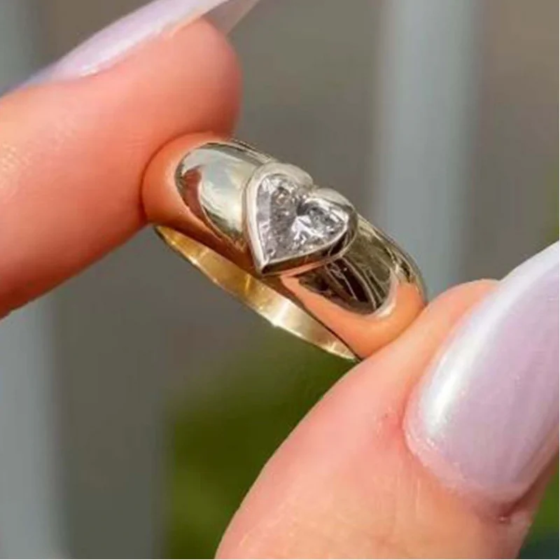 S925 Silver Plated with 18K Gold, Lab-Grown IGI-Certified Heart-Shaped Moissanite Wedding Ring Customizable Wholesale
