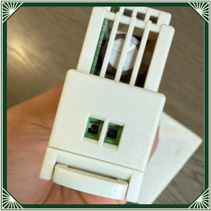 1Pc DR-15-15 Rail Power Supply 15W Input 100-240VAC, Output 15V 1A, 0.88A, 50/60Hz