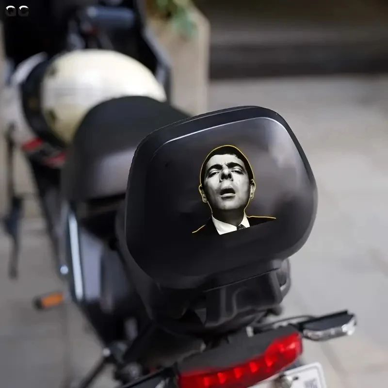 ملصق كوميدي عاكس للضوء من Mr. Bean - ملصق PVC مبتكر للسيارة والدراجات النارية والخوذة | أسود وذهبي، ذاتي اللصق، #4