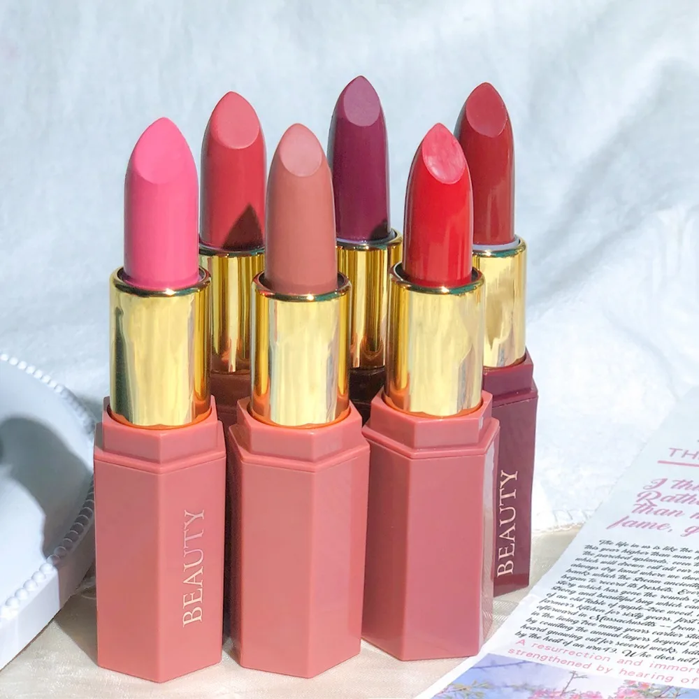 長持ちするマットベルベット口紅 防水グリッターリップカラー 多用途 汚れ防止 すべての肌タイプに クリスマスギフト