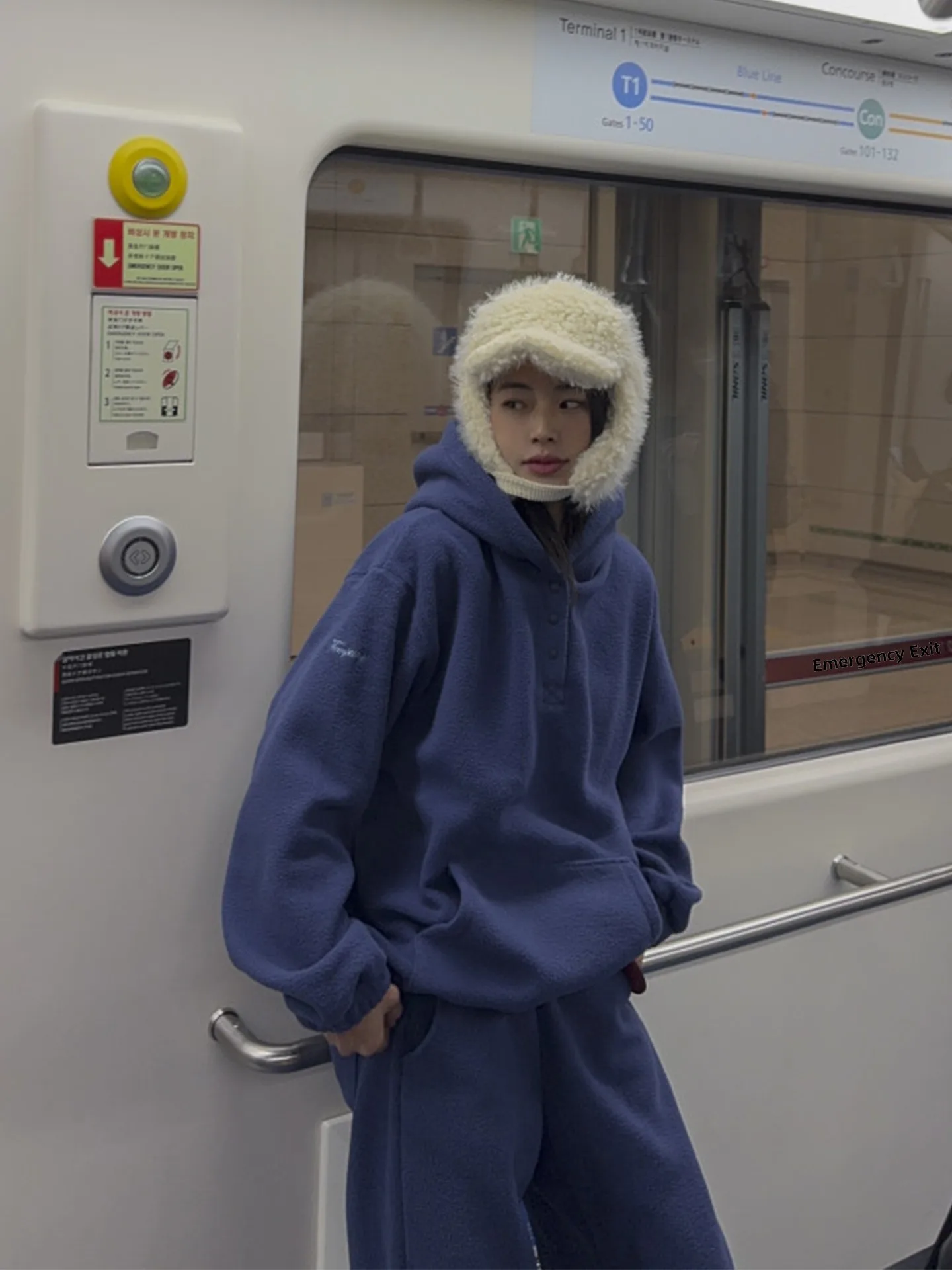 

Women's Spor Fce Hooded Letter Embroidery Long Sve Straight Leg High Waist Slimming Casual Pants Two Piece Set