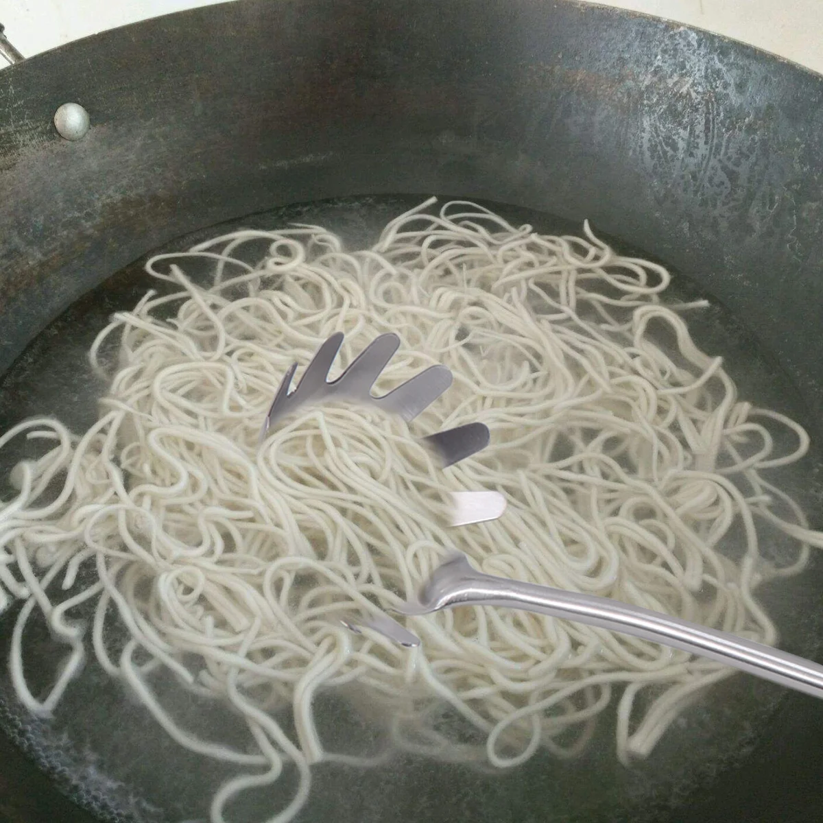 

Thickened Spaghetti Ladle 304 Stainless Steel Anti-Rust Odorless Eco-Friendly Kitchen Pasta Server For Noodles Linguini Spaetzle