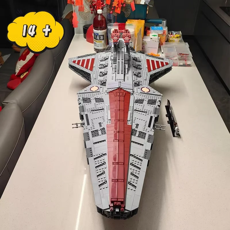 2024 NOWOŚĆ 75367 Największy Krążownik Atakujący Klasy Venator Republiki Zestaw Klocków Zabawki dla Dorosłych Chłopców Prezent na Boże Narodzenie