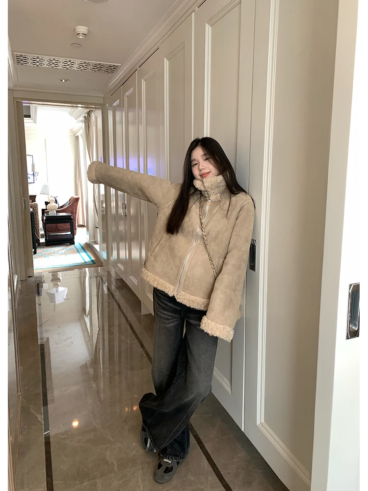 

Женская укороченная куртка YOKLASS из искусственного меха, утепленная, осенне-зимняя, новая модель, в стиле ретро, из овечьего велюра и меха, комбинированная, повседневная верхняя одежда