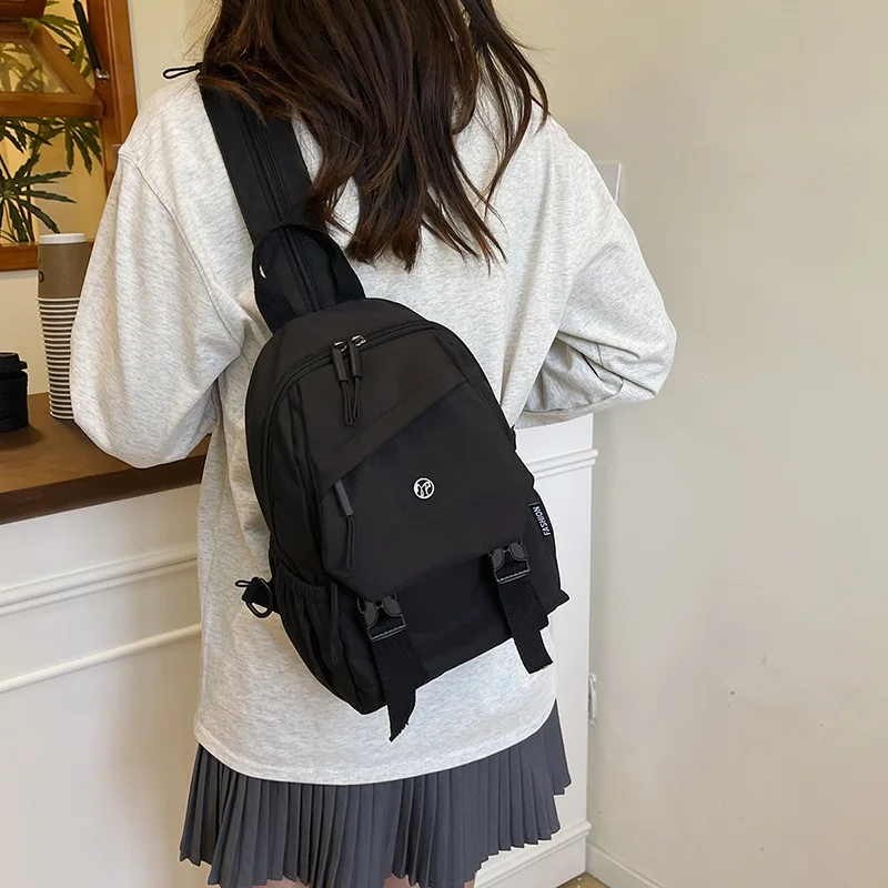 

Простой однотонный маленький рюкзак унисекс, новинка 2025 года, хит продаж, универсальный рюкзак большой вместимости, модная женская нагрудная сумка