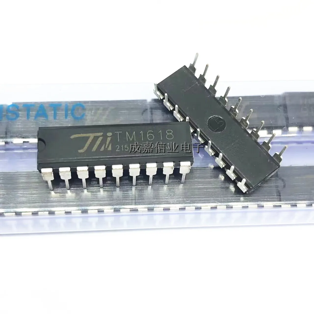 10pcs/Lot TM1618 DIP-18 LED Driver Control Dedicated Circuit Multiple Display Modes (7 Segments × 5-8 Segments × 4 Digits)