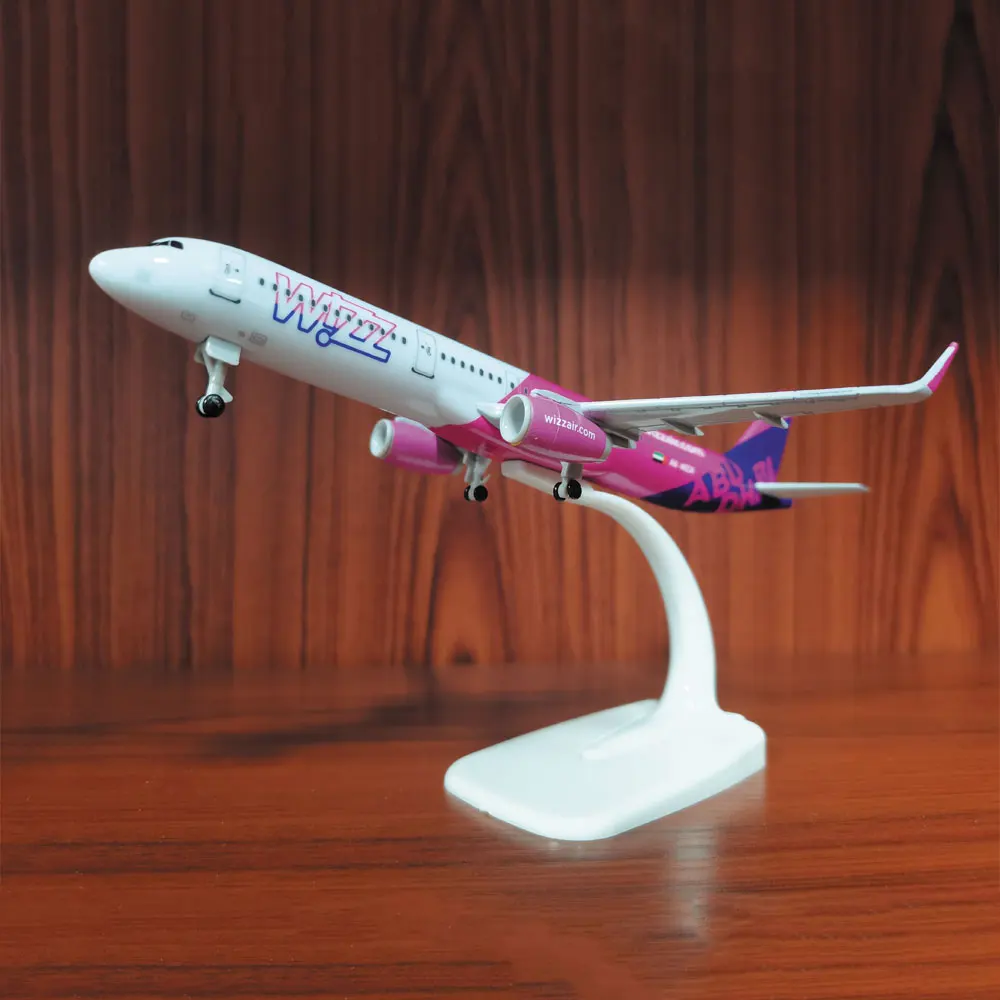 Maßstab 20 cm Home Decor A321 NEO Wizz Air Airlines Lichtmodell mit Fahrwerk Harzdruckguss Flugzeugmodus Buch Büros