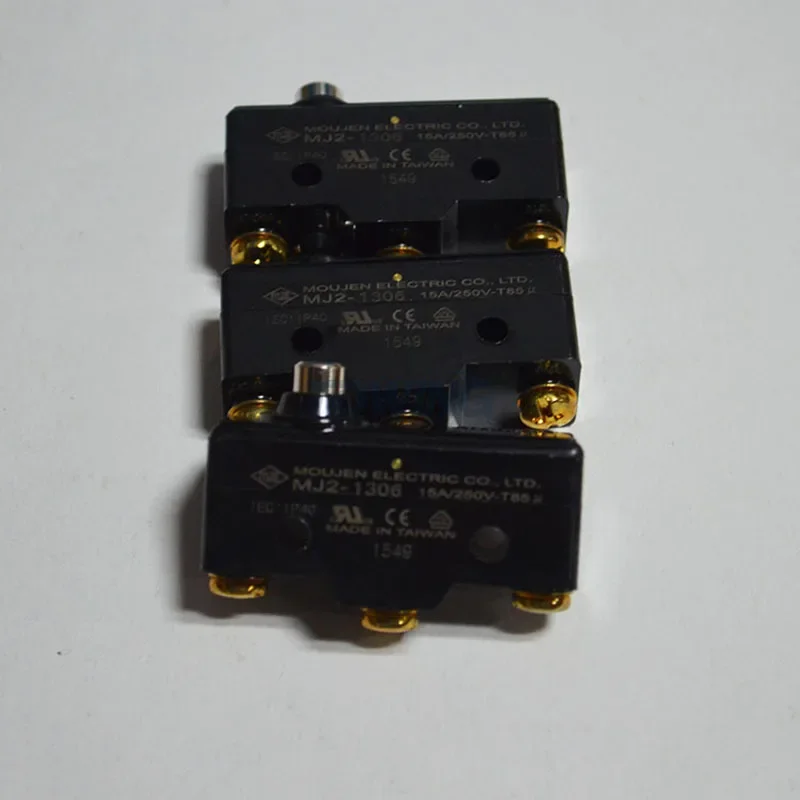 Microinterruttore TAIWAN Moujen MJ2-1306 nuovo e originale al 100%.