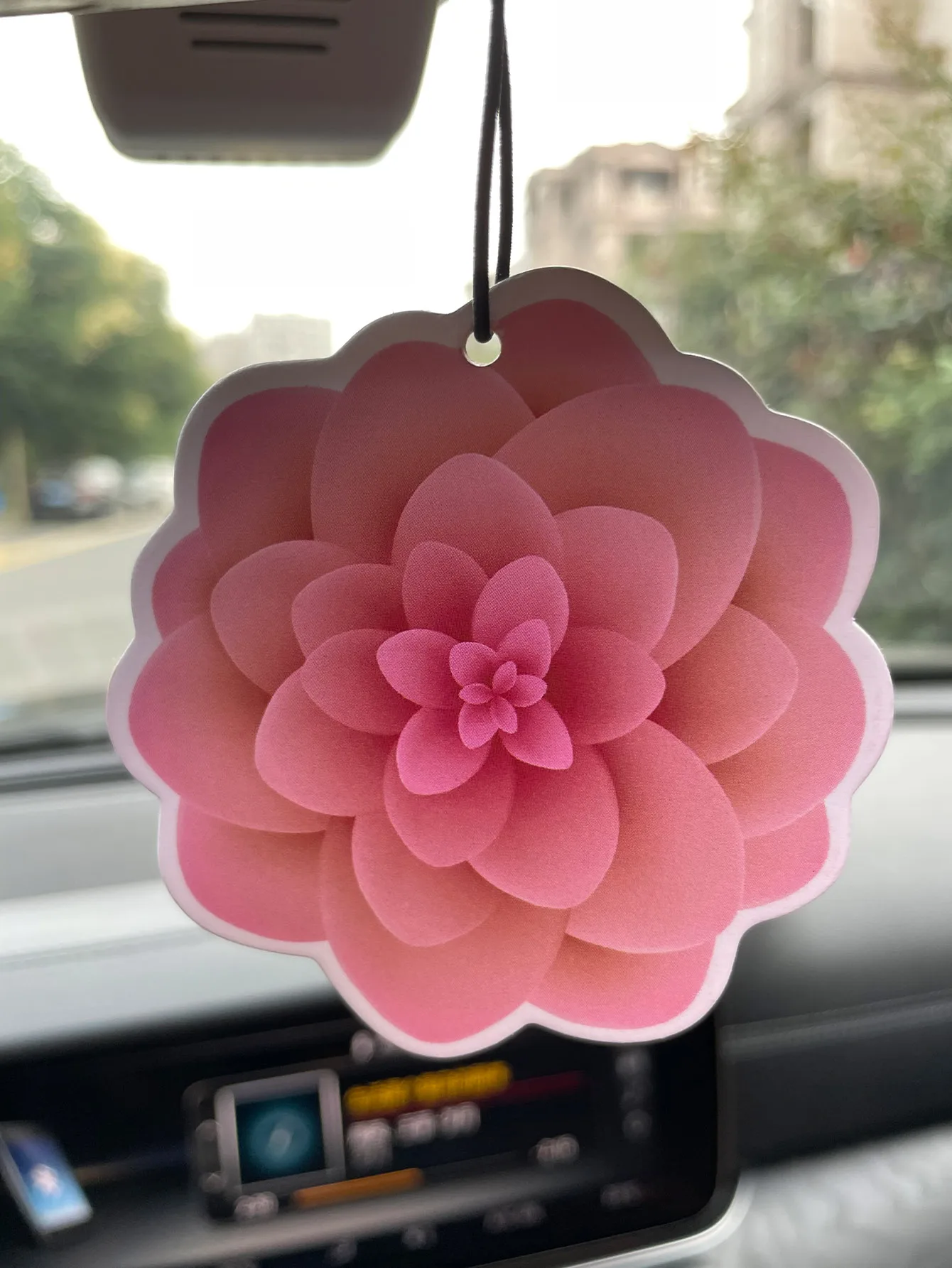 Pink Camellia Flower Shaped Car Air Freshener, Natural Plant Extract Hanging Scent Paper, Alcohol-Free Non-Toxic Harmless Car Fr