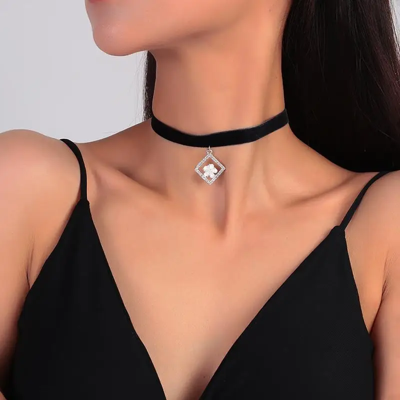 Mode Sexy Schwarz Samt Halsketten Punk Stil Aussage Kristall Liebe Herzen Halskette Für Frauen Partei Schmuck – Detail 11