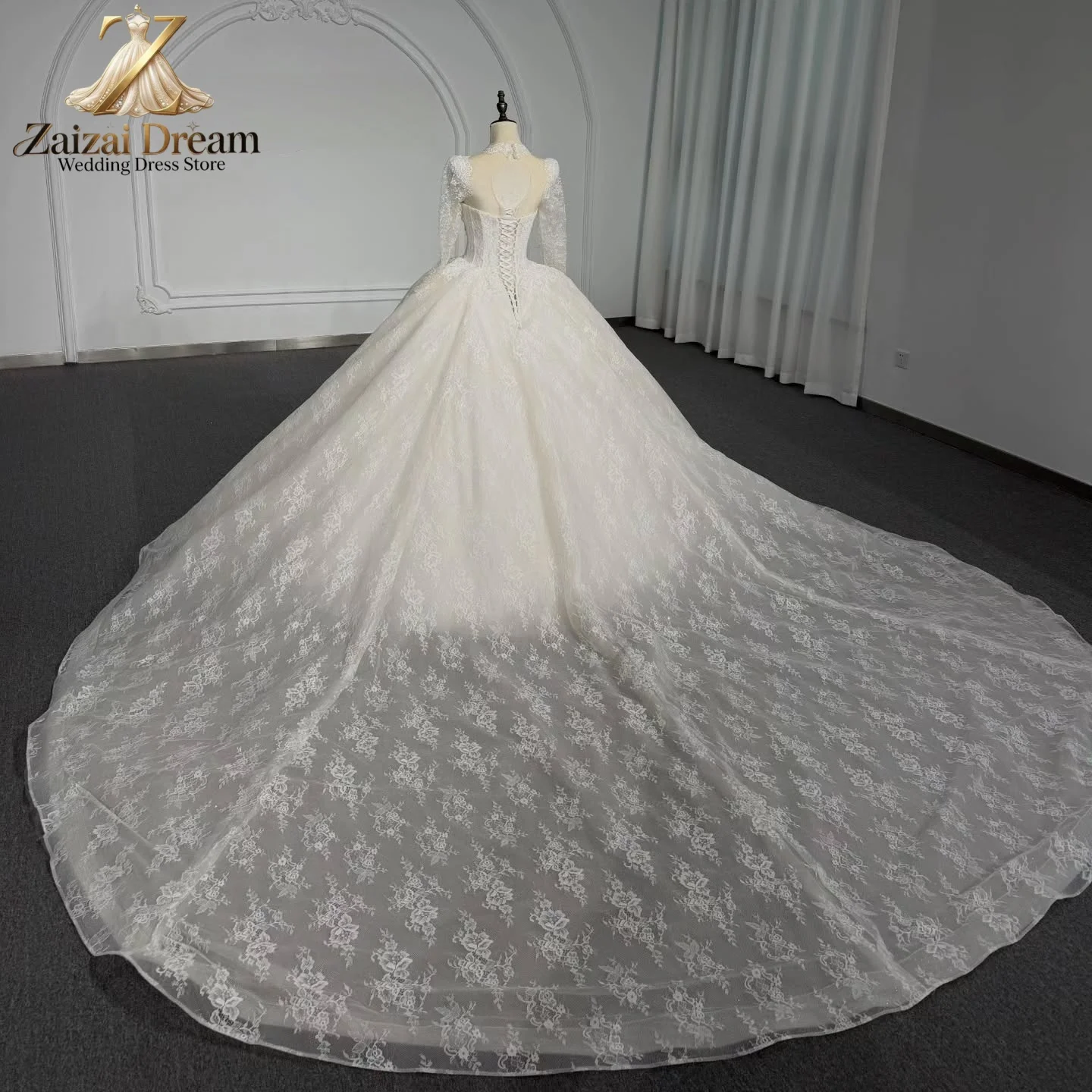 Royal Vintage Wedding Dress Lace Princess Ball Gown Long Sleeve  Cathedral Train Wedding Gown Custom Made Vestido De Novia