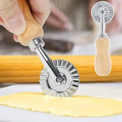 Pastry Wheel Cutter Aluminum Alloy Pastry Cutting Wheel with Ergonomic Wood Handle Multipurpose Dough Cutting Roller for Baking