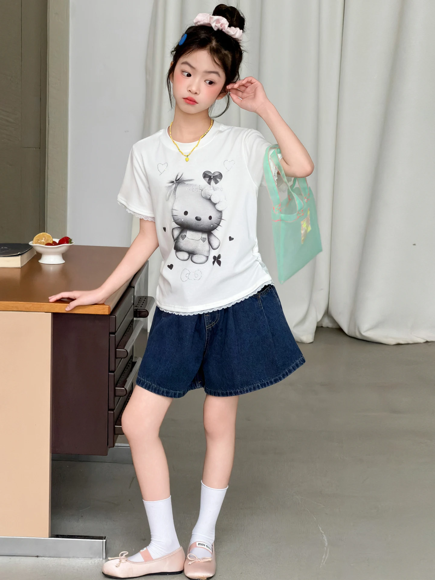 女の子夏カジュアルプリント半袖tシャツとデニムショートパンツセット子供服おしゃれキッズ服2点セット