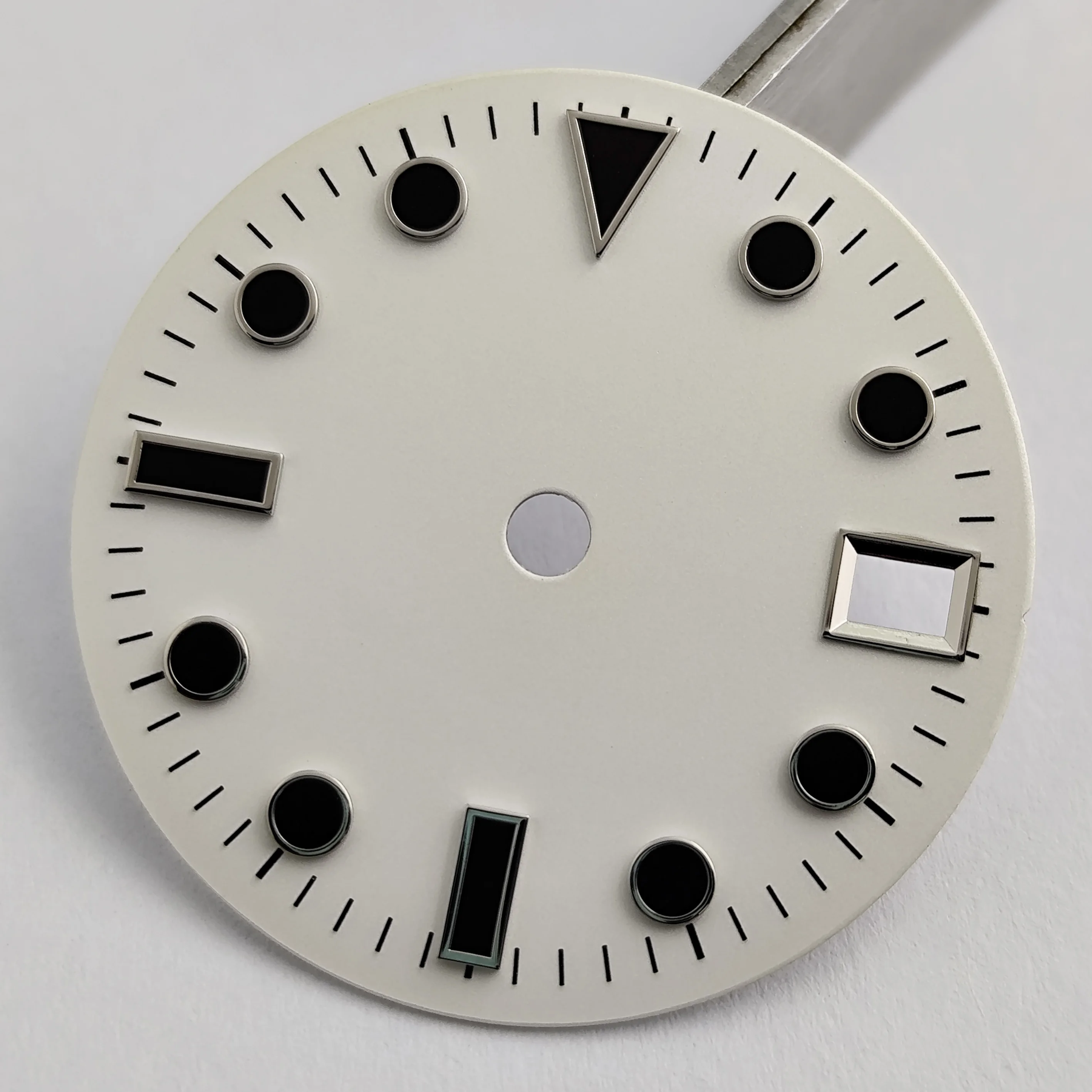 28.5mm dial NH35 black white dial  green luminous suitable for NH35 movement men's watch accessories custom logo